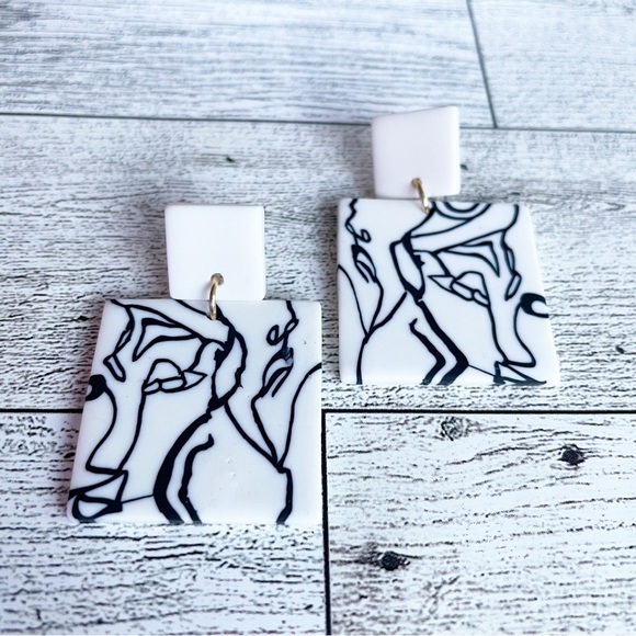 Black and White Polymer clay earrings, aesthetic jewelry, line art earrings - Picture 2 of 6